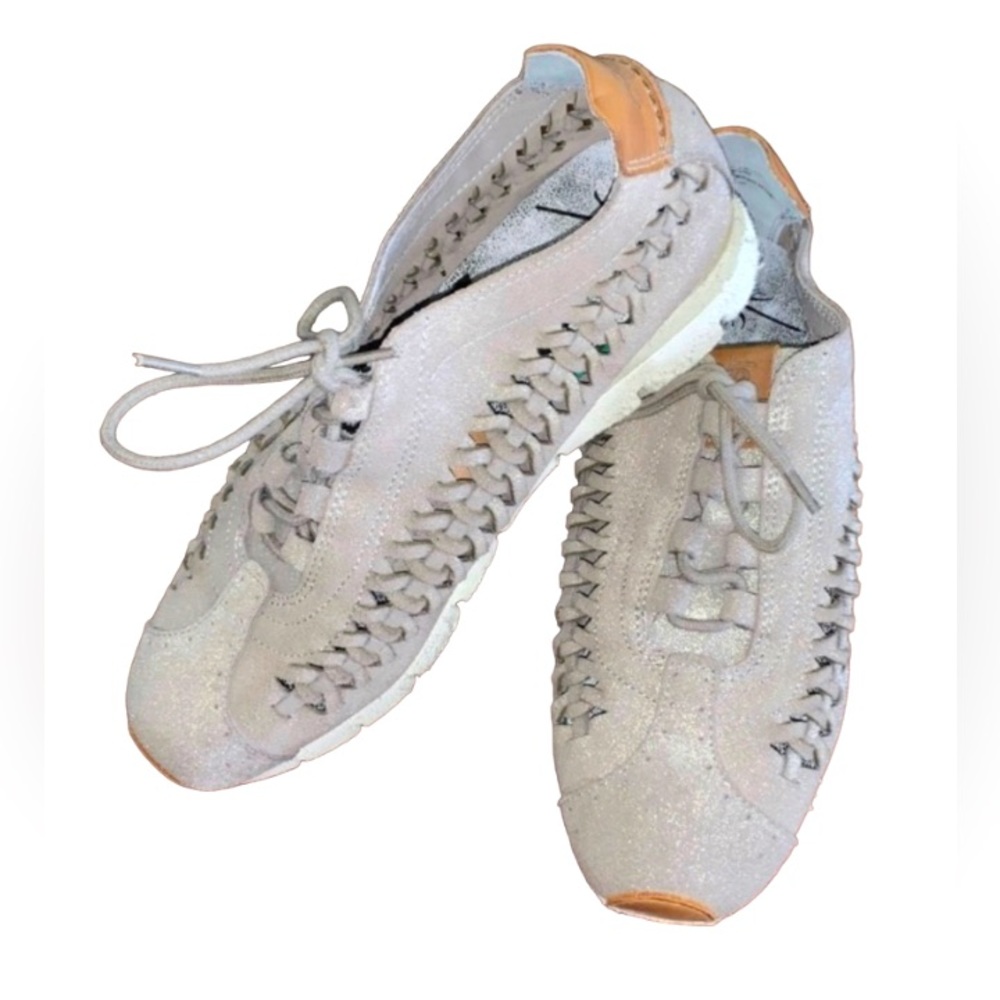 OTBT brand leather braid tennis shoes sneakers women’s size 7.5 - Picture 1 of 11